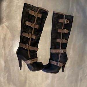 Beautiful boots. Bought them in London. Great condition.